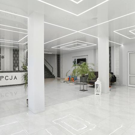 Hotel - Restauracja "Sloneczna" ヤロチン エクステリア 写真